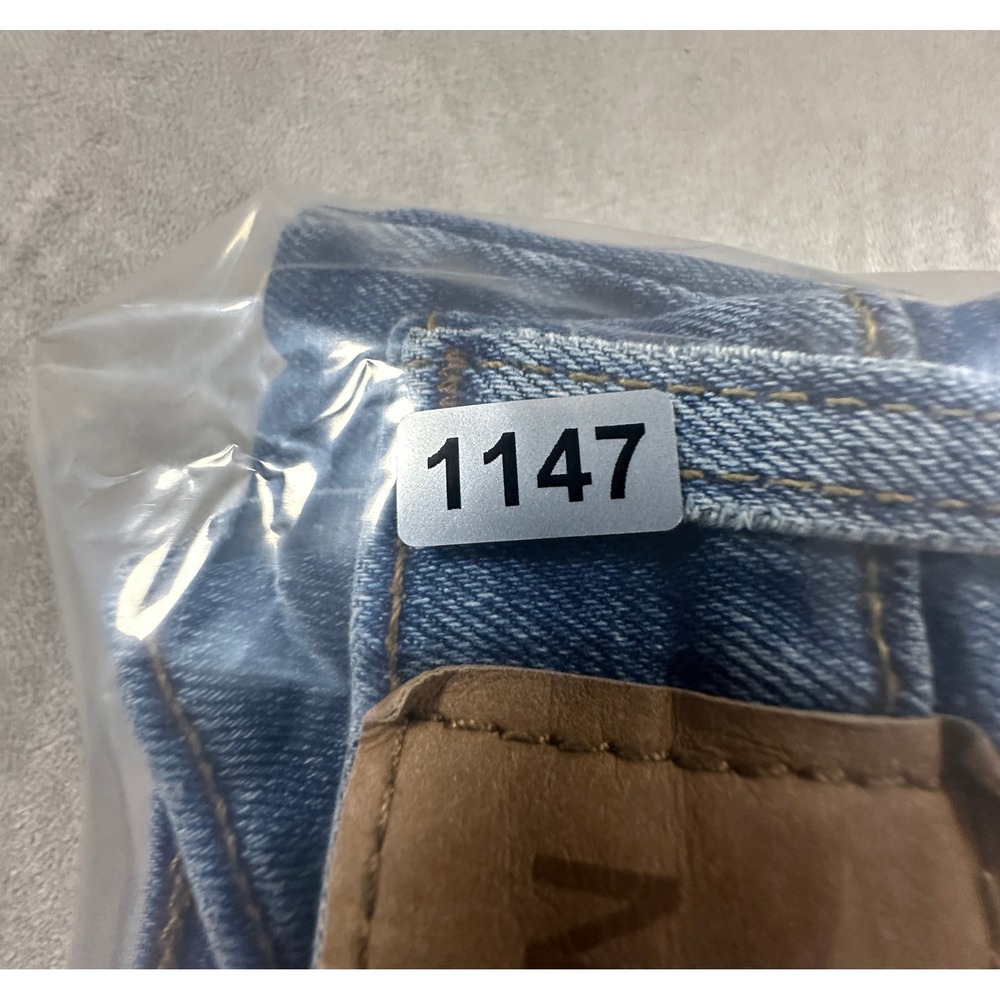 Denizen 231 Athletic Fit Jeans Mens 36x32 Blue Medium Wash Denim - Picture 10 of 10